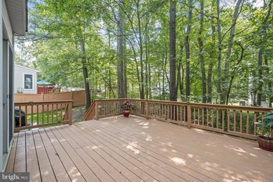 Tucked into a quiet cul-de-sac in the sought-after Northridge - photo 40