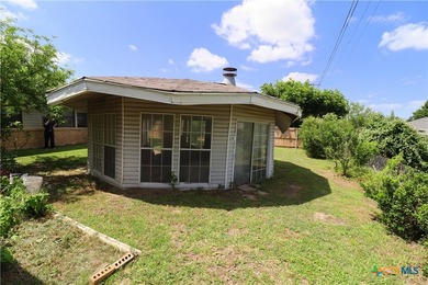 Quiet neighborhood with easy access to Fort Hood. Full brick - photo 41