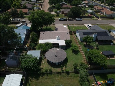 Quiet neighborhood with easy access to Fort Hood. Full brick - photo 43