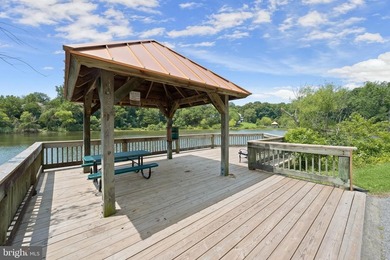 Tucked into a quiet cul-de-sac in the sought-after Northridge - photo 46