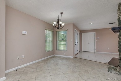 NICE 3/2/2 CONCRETE BLOCK HOME ON .47 ACRE MOL DOUBLE LOT - photo 7