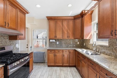 Charming All-Brick Bayside Detached Home with Endless Potential - photo 15