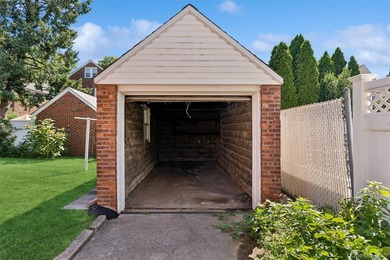 Charming All-Brick Bayside Detached Home with Endless Potential - photo 31