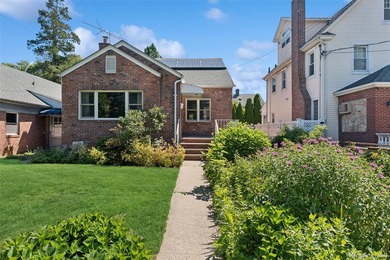 Charming All-Brick Bayside Detached Home with Endless Potential - photo 34