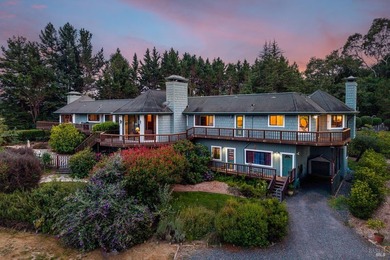 Tucked behind a private gate on 2 fully fenced acres in - photo 3
