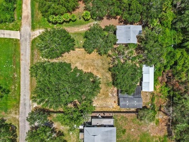 Discover the possibilities at 136 Palm! Situated on two spacious - photo 13