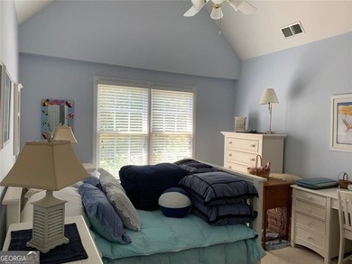 Motivated Sellers offering a $10,000 allowance for upgrades and - photo 16