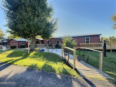 (private lake, pond, creek) Home Sale Pending in Diamond Missouri