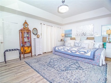 Beautiful 3-bedroom, 2-bath pool home located in Spring Lake! - photo 29