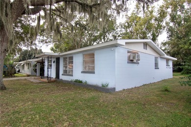 FOR SALE - 2 Bedroom/1 Bath single family home.  This is a - photo 5