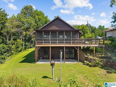 Beautiful waterfront log cabin offering 3 bedrooms, 2.5 - photo 3