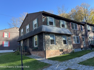 Elk Meadows Lake Townhome/Townhouse For Sale in Union Dale Pennsylvania