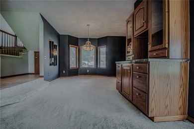 Located on the Springdale Country Club golf course, this 3,754 - photo 9