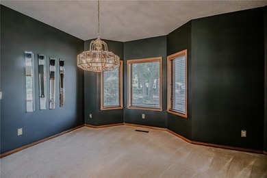 Located on the Springdale Country Club golf course, this 3,754 - photo 10
