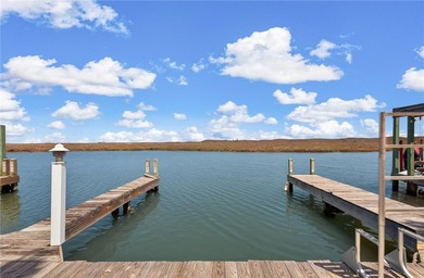 Welcome to Nautica Townhomes on North Padre Island-where coastal - photo 36