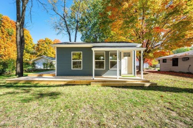 Lake Home Sale Pending in Edwardsburg, Michigan