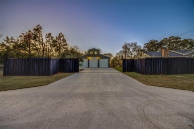 Lake Home For Sale in Gordonville, Texas