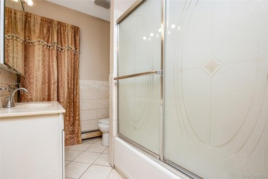 1012-N-Ontario-Ave-Lindenhurst-NY-11757 Turnkey 5-Bedroom - photo 10