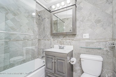 For the first time ever, this one-of-a-kind two-unit apartment - photo 12