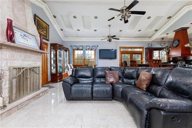 An Unrivaled Newport Enclave! Discover a rare sanctuary of - photo 17