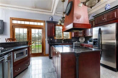 An Unrivaled Newport Enclave! Discover a rare sanctuary of - photo 21