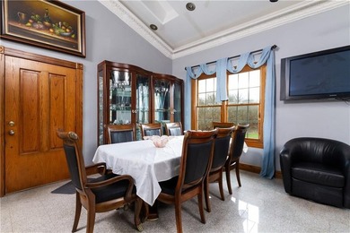 An Unrivaled Newport Enclave! Discover a rare sanctuary of - photo 22