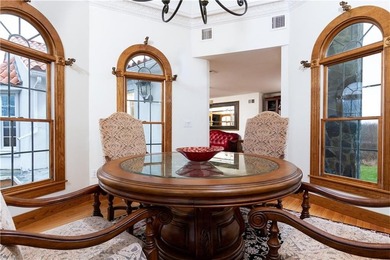 An Unrivaled Newport Enclave! Discover a rare sanctuary of - photo 30