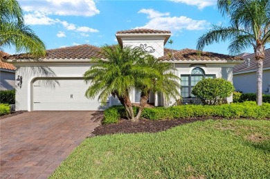 Lake Home For Sale in Fort Myers, Florida