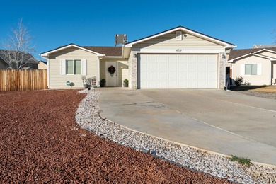 Colorado River Home Sale Pending in Grand Junction Colorado