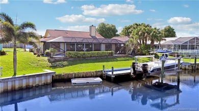 St. Lucie River Home For Sale in Palm City Florida
