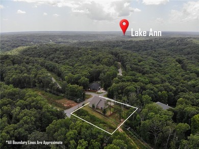 Built in 2022, this beautiful 3 bedroom, 3 full bath home sits - photo 3