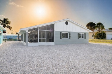 Turn-Key Pine Island Fishing Cabin with Private Dock, Lift & - photo 5