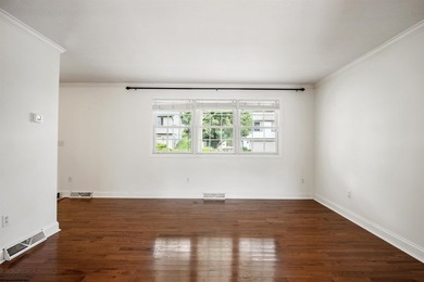 First time homebuyer dream home! This well-maintained home - photo 11