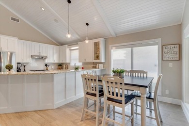 Custom-built modern lake retreat just minutes from Lake Texoma! - photo 11