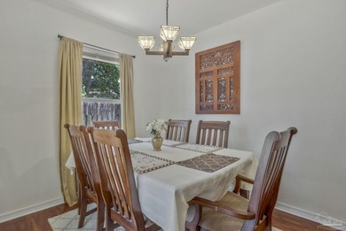 Bright, open, and ready to welcome you home! This 3-bedroom - photo 11