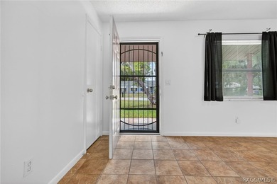 Welcome to this beautifully updated 3-bedroom, 2-bathroom home - photo 11