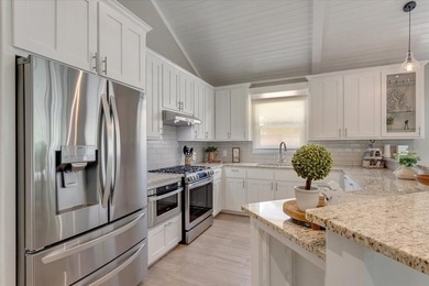 Custom-built modern lake retreat just minutes from Lake Texoma! - photo 12