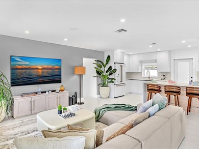 Welcome to this exceptional newly renovated modern luxury - photo 12