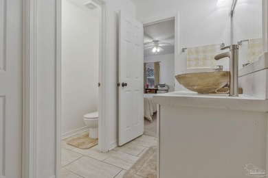 Bright, open, and ready to welcome you home! This 3-bedroom - photo 21