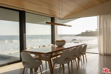This completely reimagined, exceptional oceanfront estate offers - photo 32