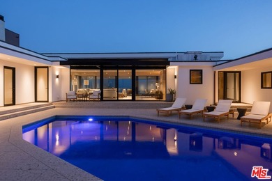 This completely reimagined, exceptional oceanfront estate offers - photo 36