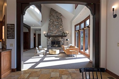 Privacy, space, and connection to nature define this exceptional - photo 13