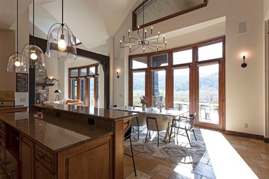 Privacy, space, and connection to nature define this exceptional - photo 18