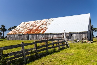 The 277-acre D&H Stornetta Ranch in Point Arena stands as a rare - photo 18