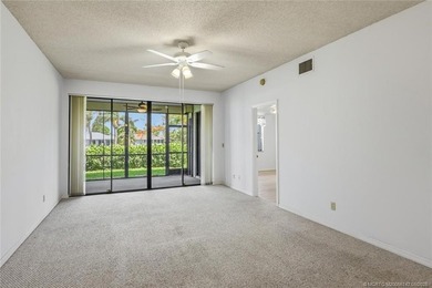 Rare 3-bedroom, 2-bath 1st floor condo with almost 1600 square - photo 5