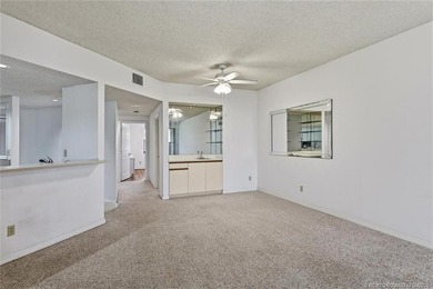 Rare 3-bedroom, 2-bath 1st floor condo with almost 1600 square - photo 6