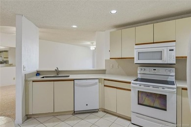 Rare 3-bedroom, 2-bath 1st floor condo with almost 1600 square - photo 9