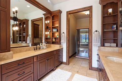 Privacy, space, and connection to nature define this exceptional - photo 36