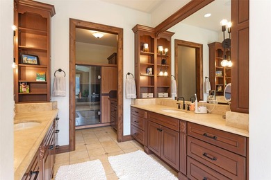 Privacy, space, and connection to nature define this exceptional - photo 37