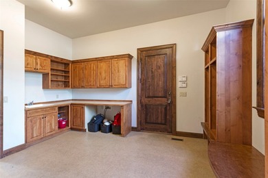 Privacy, space, and connection to nature define this exceptional - photo 43